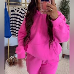 Alo accolade hoodie/shorts set paradise pink